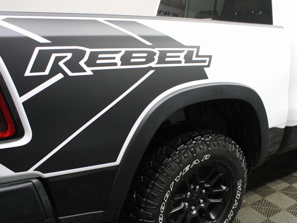 2025 Ram 1500 4x4 Crew Cab Rebel Fond du Lac WI