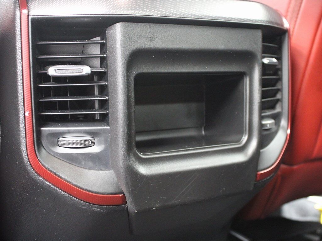 2025 Ram 1500 4x4 Crew Cab Rebel Fond du Lac WI