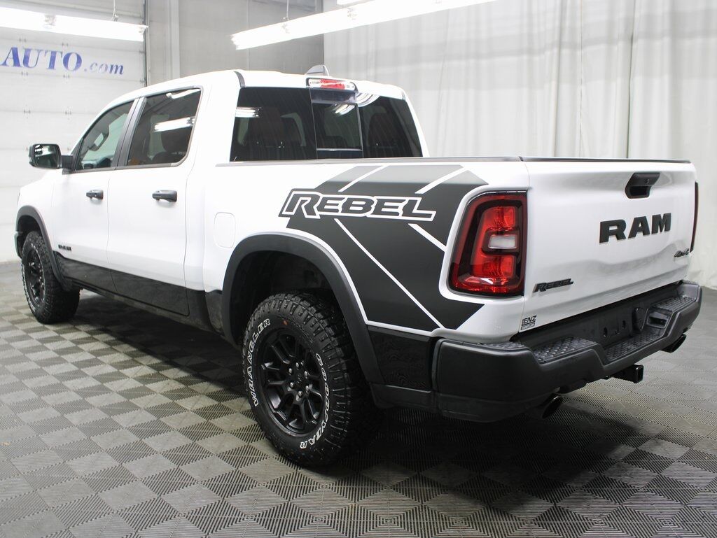 2025 Ram 1500 4x4 Crew Cab Rebel Fond du Lac WI