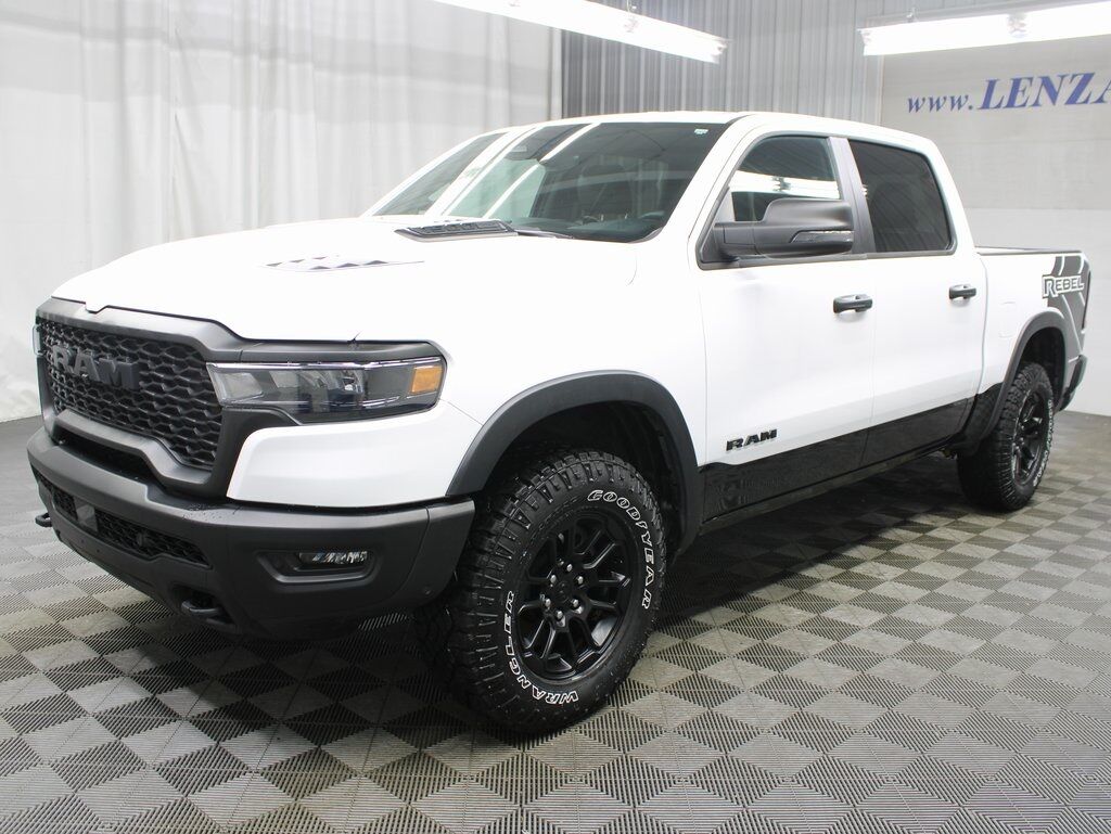 2025 Ram 1500 4x4 Crew Cab Rebel Fond du Lac WI