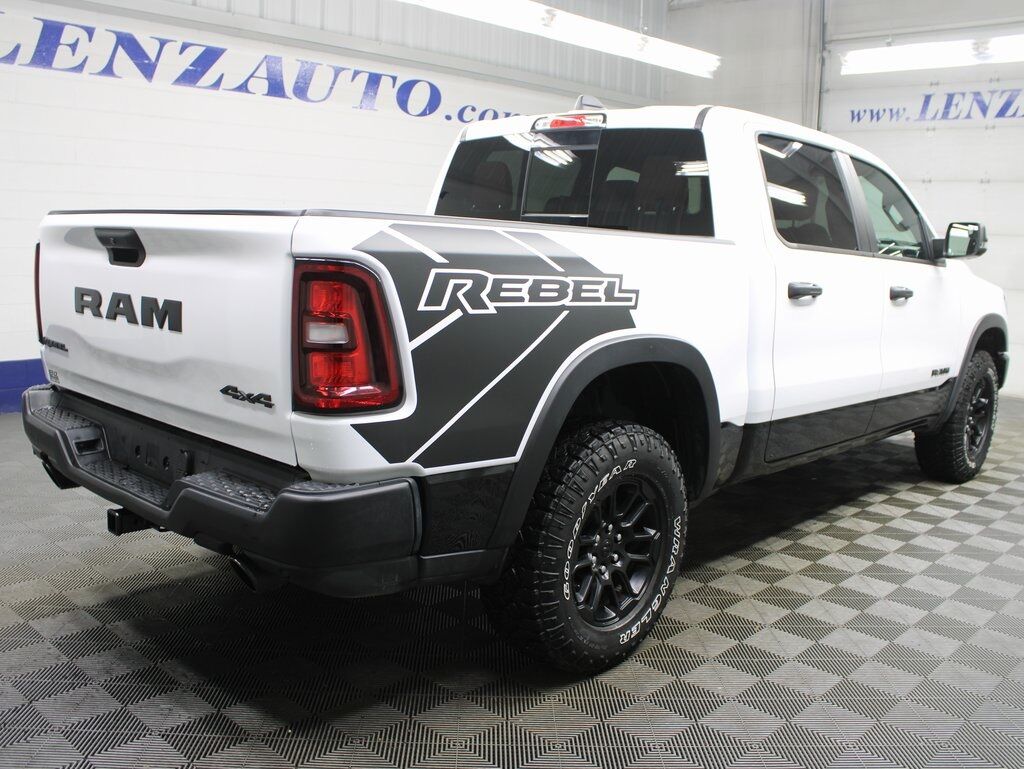 2025 Ram 1500 4x4 Crew Cab Rebel Fond du Lac WI