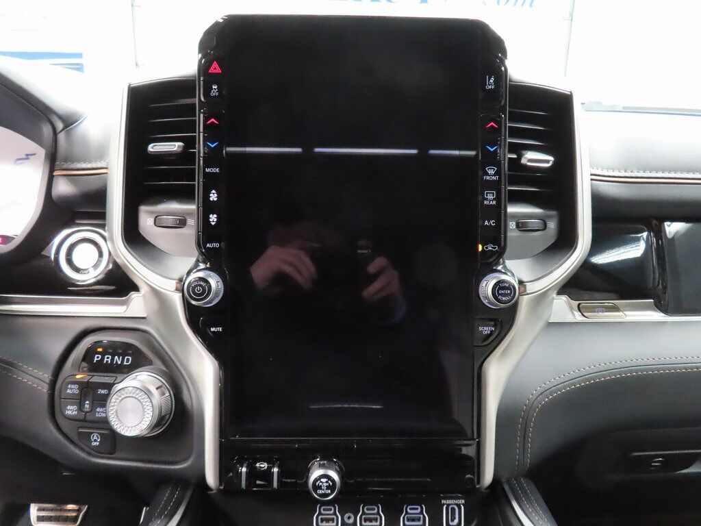 2025 Ram 1500 4x4 Crew Cab Tungsten Fond du Lac WI