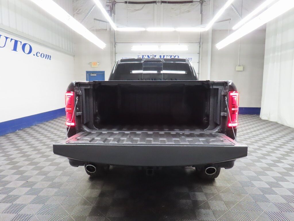 2025 Ram 1500 4x4 Crew Cab Tungsten Fond du Lac WI