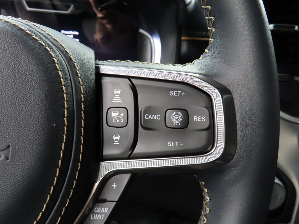 2025 Ram 1500 4x4 Crew Cab Tungsten Fond du Lac WI