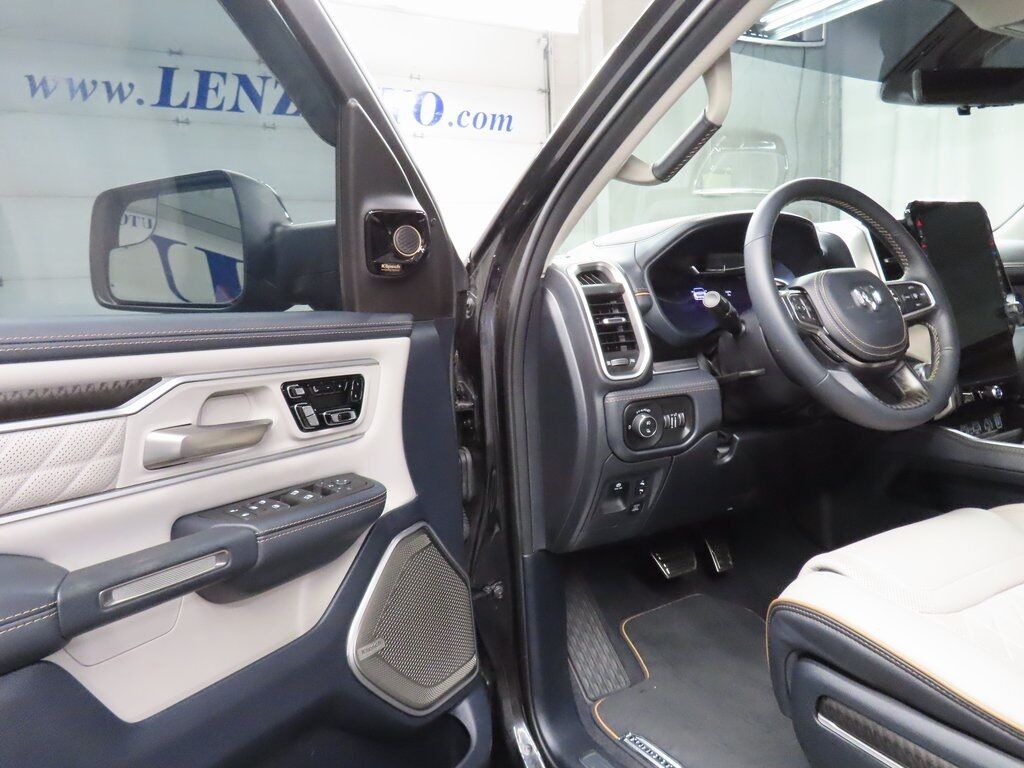 2025 Ram 1500 4x4 Crew Cab Tungsten Fond du Lac WI