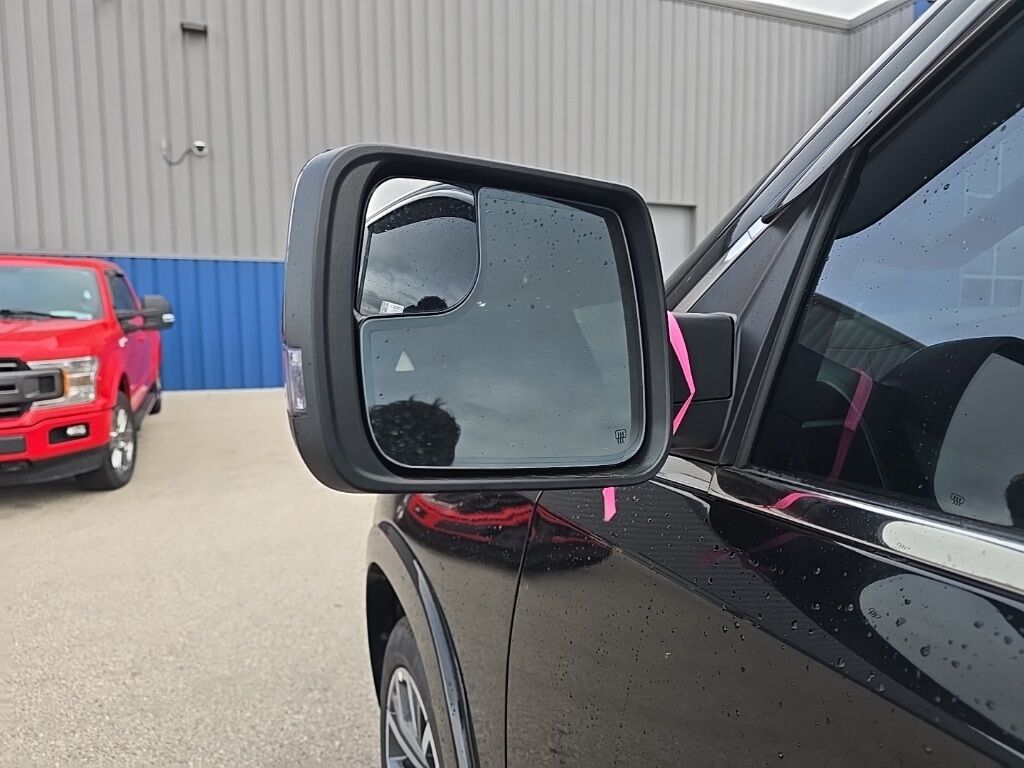 2025 Ram 1500 4x4 Crew Cab Tungsten Fond du Lac WI