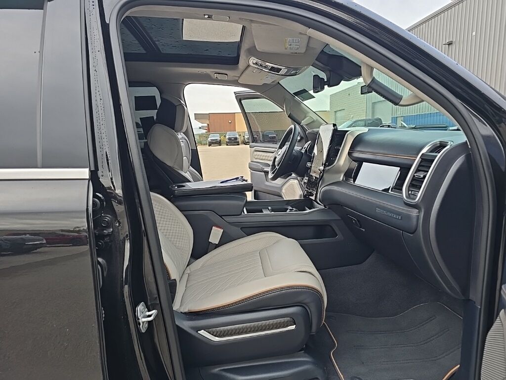 2025 Ram 1500 4x4 Crew Cab Tungsten Fond du Lac WI