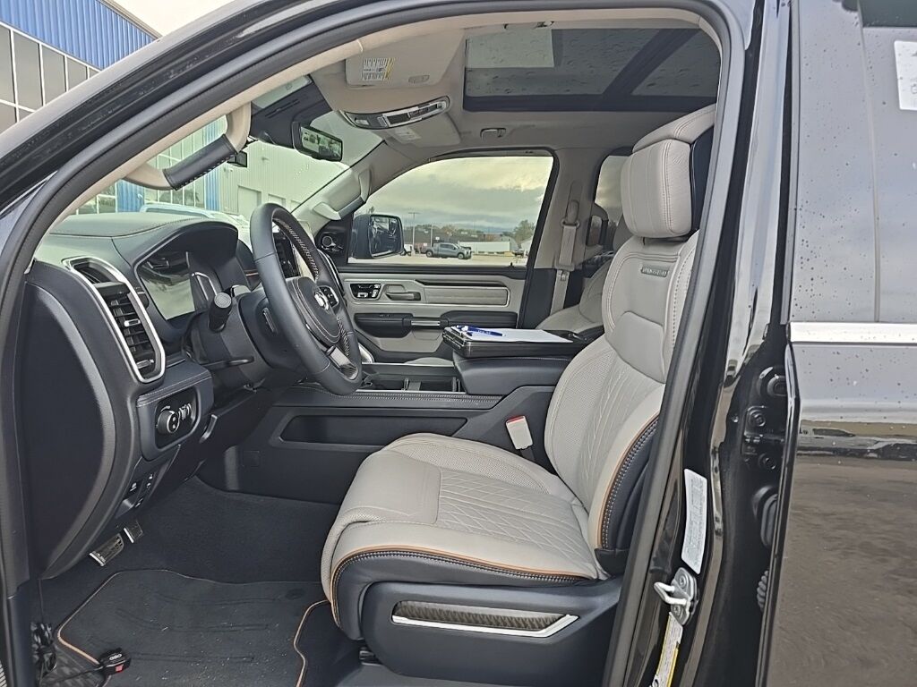 2025 Ram 1500 4x4 Crew Cab Tungsten Fond du Lac WI
