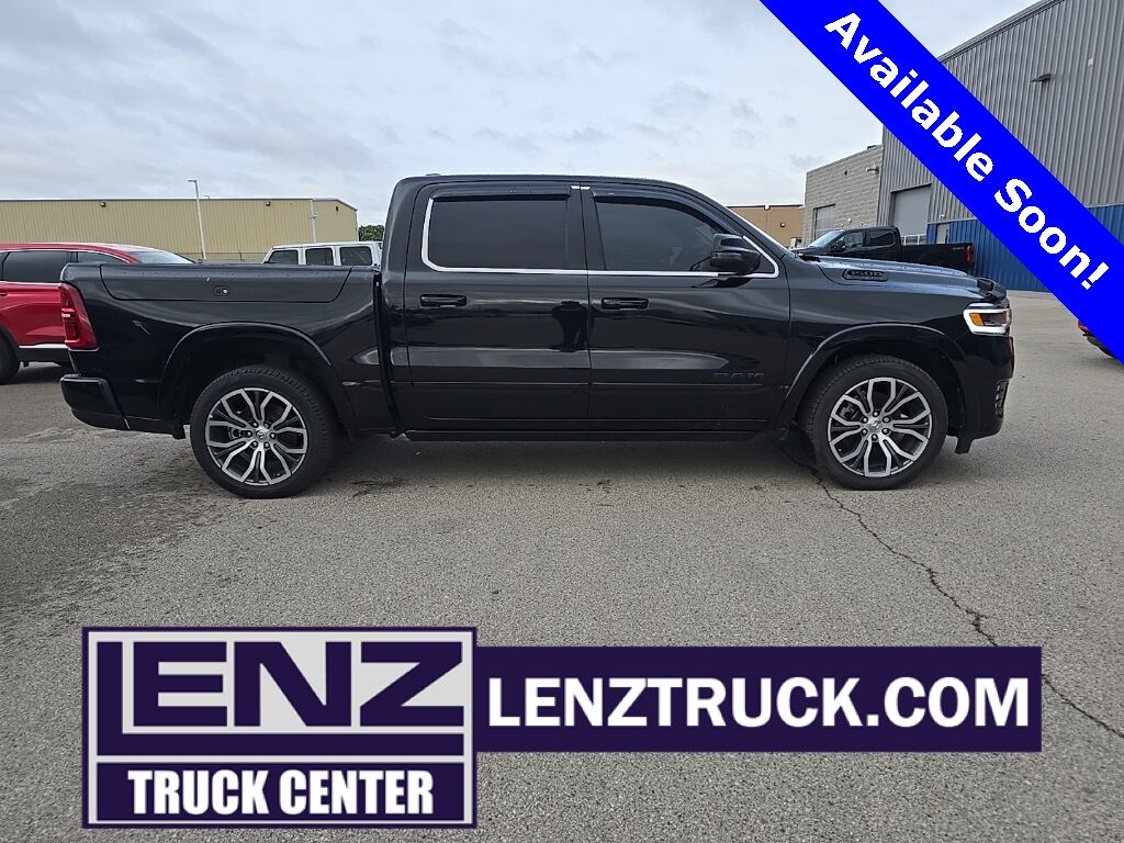 2025 Ram 1500 4x4 Crew Cab Tungsten Fond du Lac WI