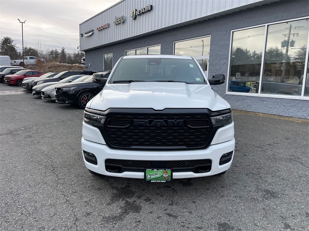 2025 Ram 1500 BIG HORN CREW CAB 4X4 5&#39;7 BOX Orange MA