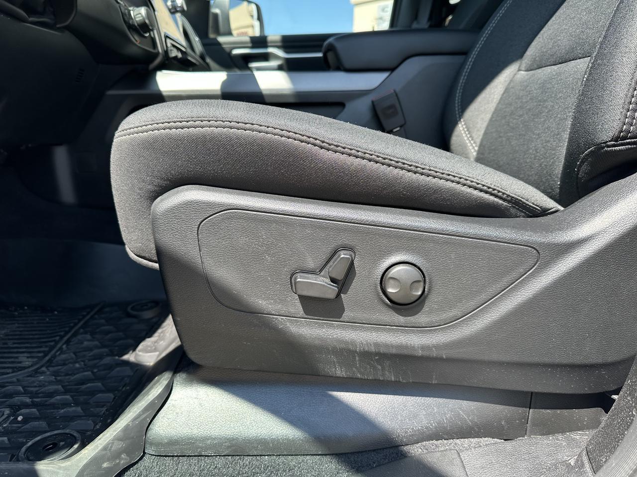 2025 Ram 1500 Big Horn | Night Edition | Level 2 | Alpine Audio | 12" Screen | Trailer Brake | Heated Seat & Wheel Redwater AB