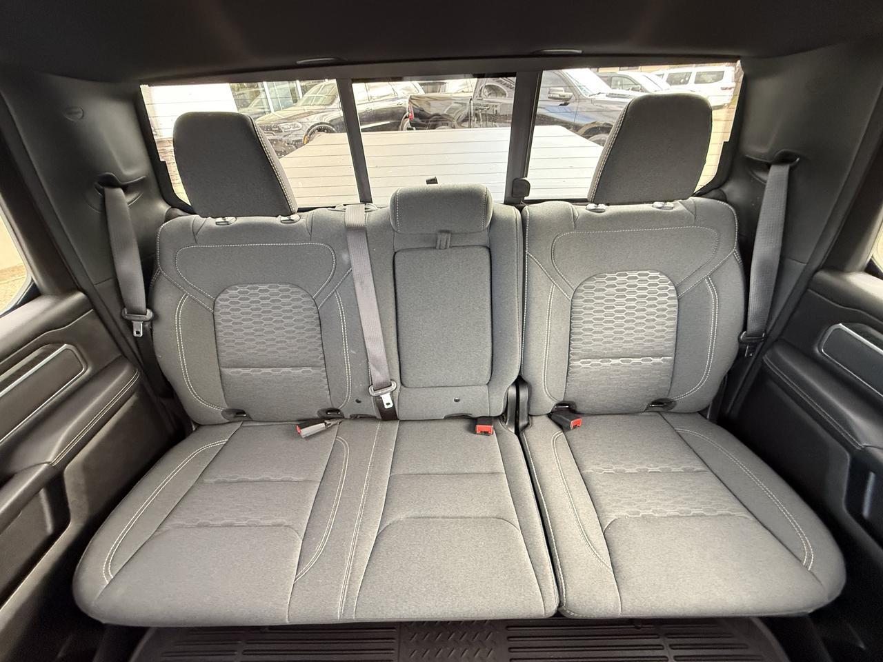 2025 Ram 1500 Big Horn Crew Cab 4x4 | Low KMs | Sport Appearance Pkg | Cloth Heated Seats | Remote Start Redwater AB