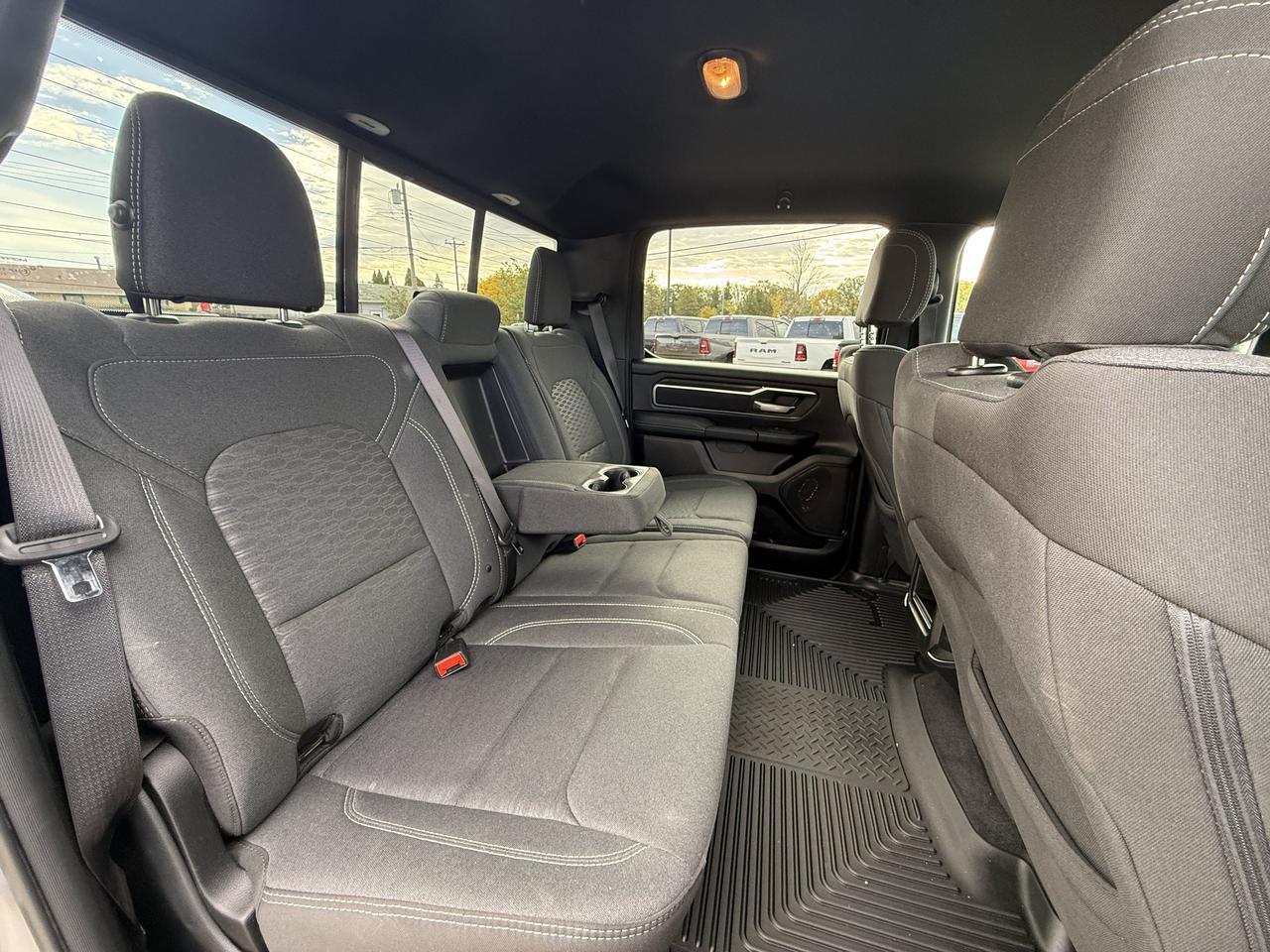 2025 Ram 1500 Big Horn Crew Cab 4x4 | Low KMs | Sport Appearance Pkg | Cloth Heated Seats | Remote Start Redwater AB