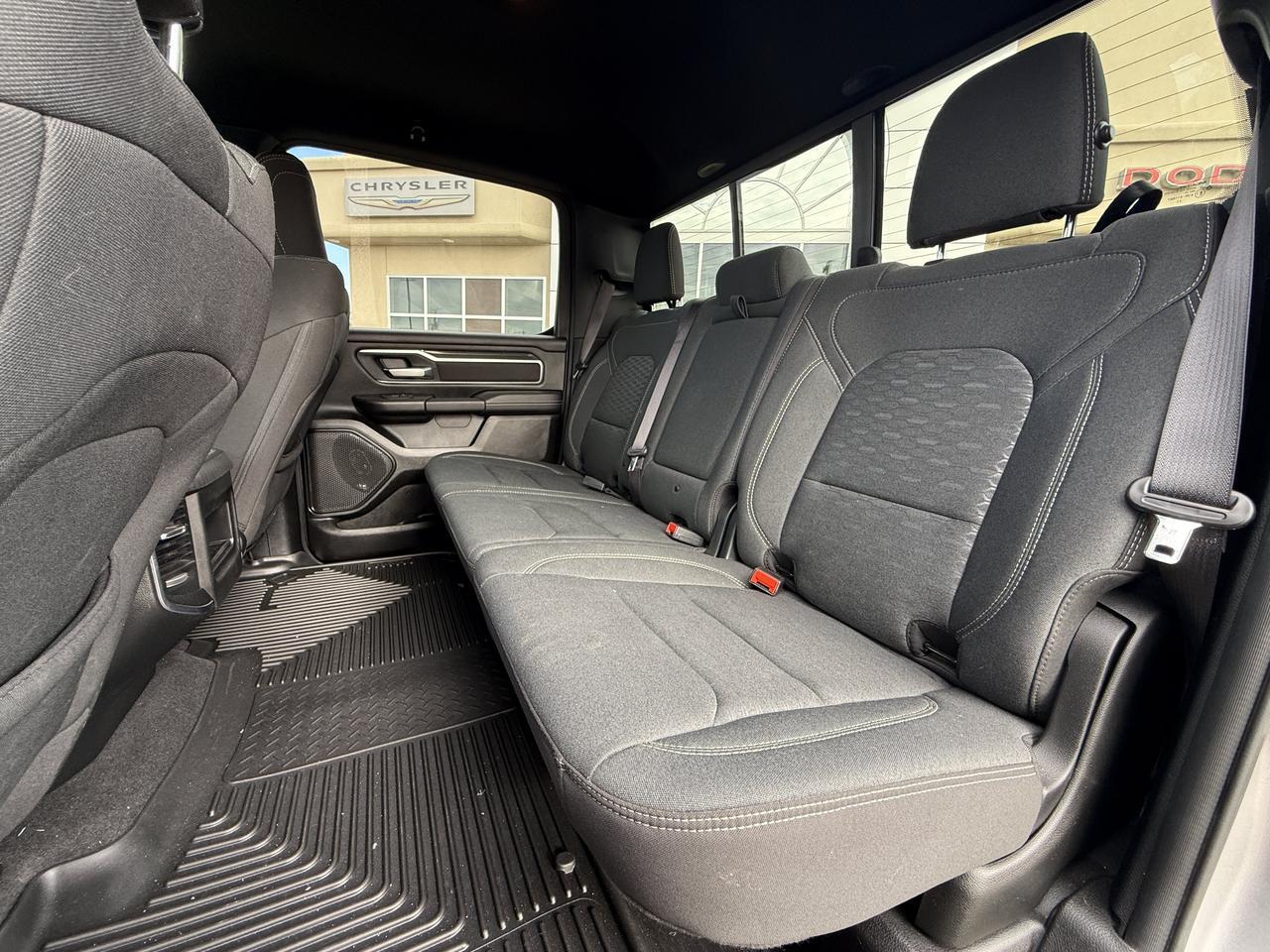 2025 Ram 1500 Big Horn Crew Cab 4x4 | Low KMs | Sport Appearance Pkg | Cloth Heated Seats | Remote Start Redwater AB
