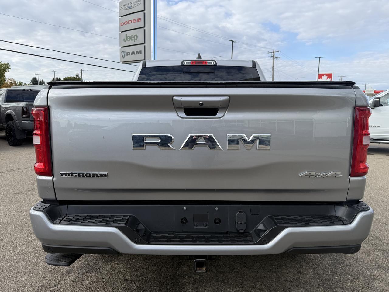 2025 Ram 1500 Big Horn Crew Cab 4x4 | Low KMs | Sport Appearance Pkg | Cloth Heated Seats | Remote Start Redwater AB