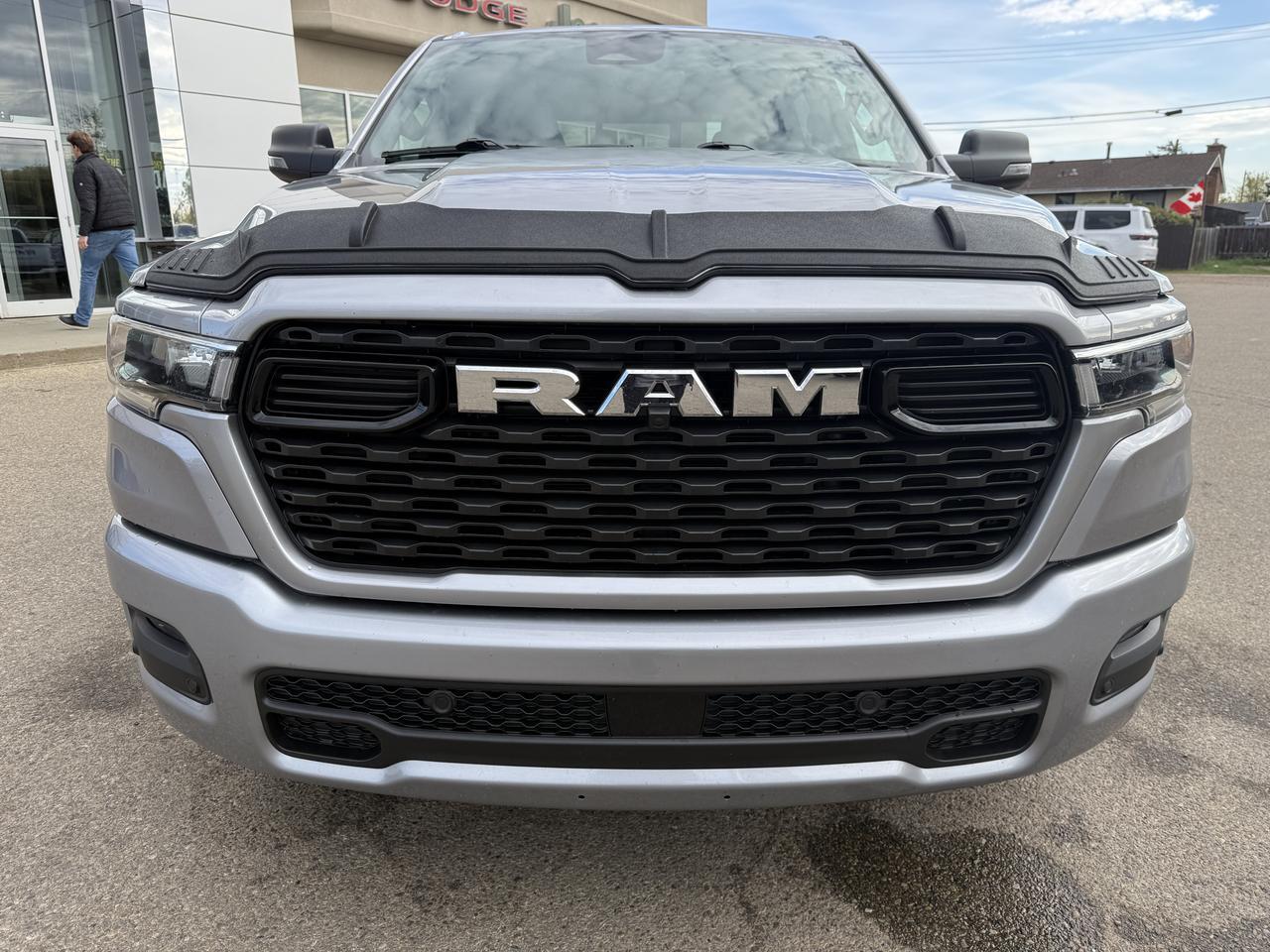2025 Ram 1500 Big Horn Crew Cab 4x4 | Low KMs | Sport Appearance Pkg | Cloth Heated Seats | Remote Start Redwater AB