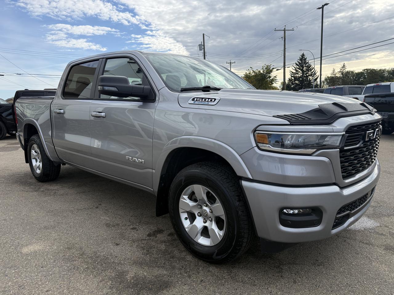 2025 Ram 1500 Big Horn Crew Cab 4x4 | Low KMs | Sport Appearance Pkg | Cloth Heated Seats | Remote Start Redwater AB
