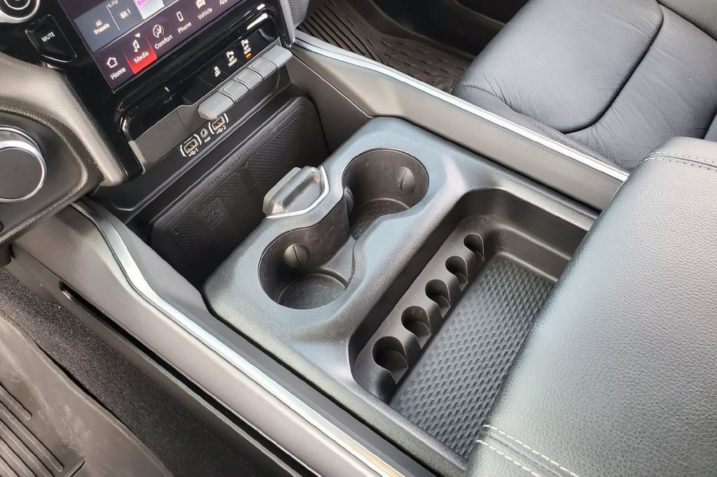 2025 Ram 1500 Big Horn/Lone Star Hondo TX