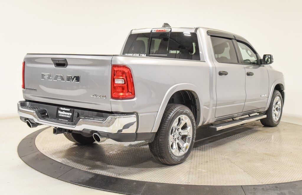 2025 Ram 1500 Big Horn/Lone Star Akron