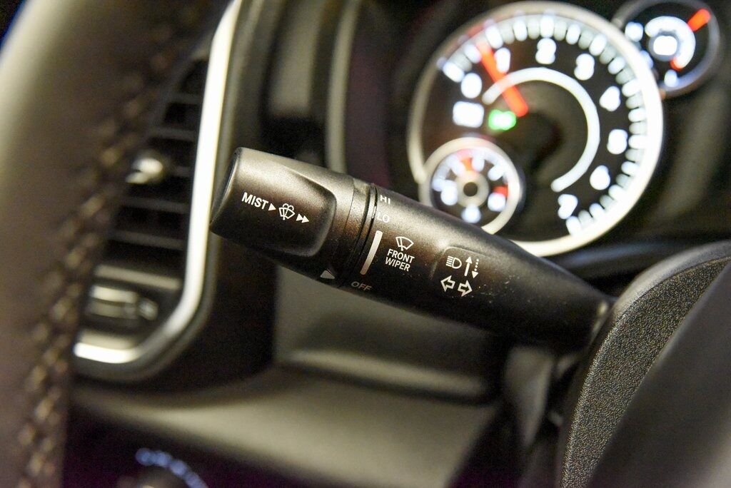 2025 Ram 1500 Big Horn/Lone Star Akron