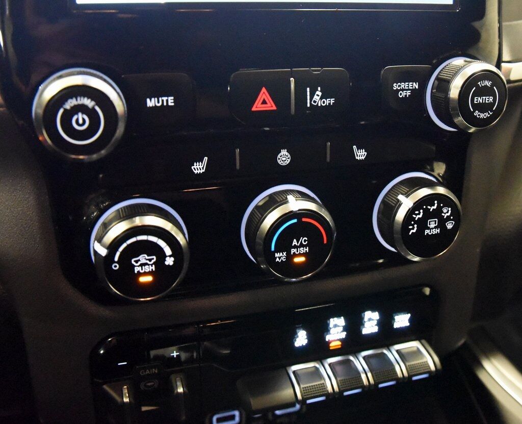 2025 Ram 1500 Big Horn/Lone Star Akron