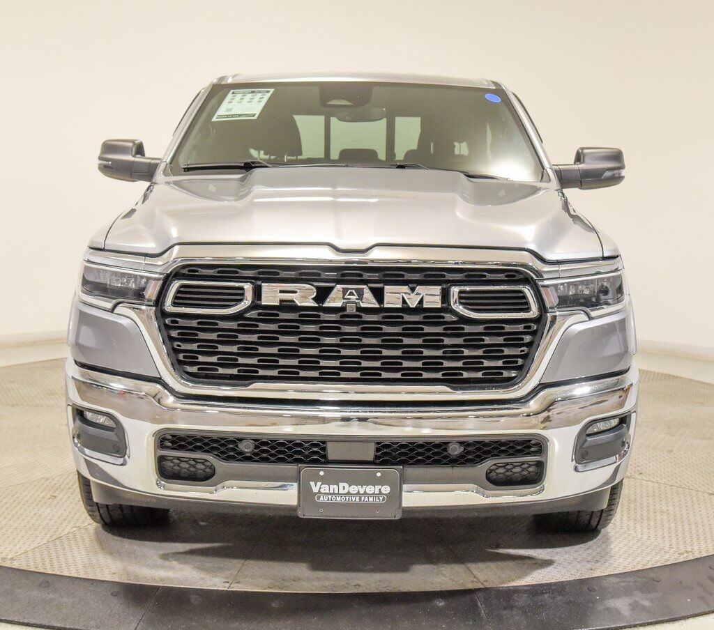 2025 Ram 1500 Big Horn/Lone Star Akron