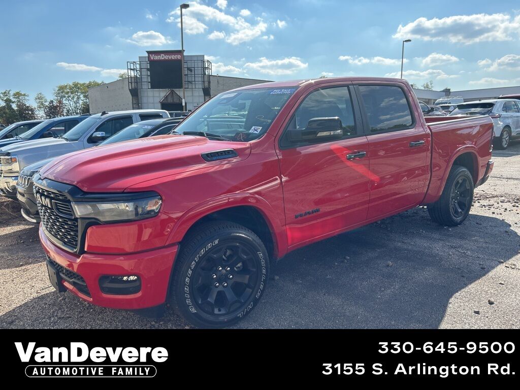 2025 Ram 1500 Big Horn/Lone Star Akron OH