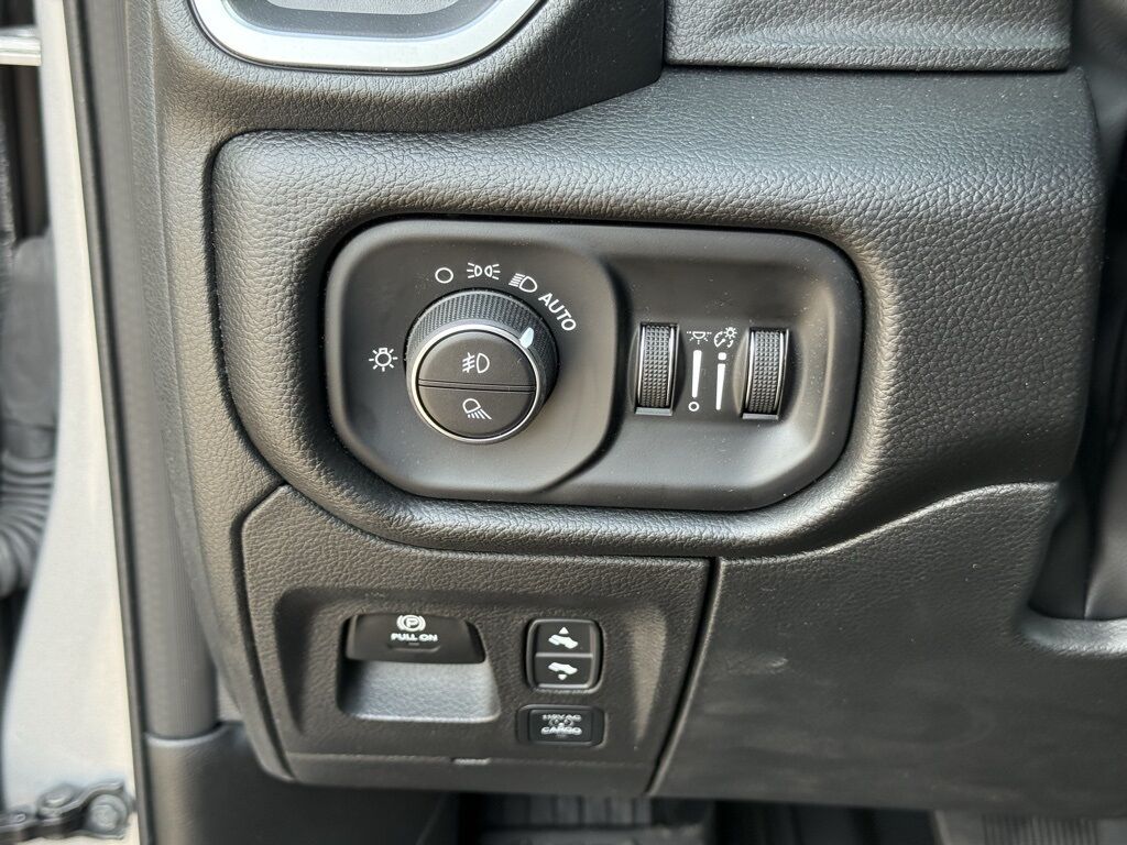 2025 Ram 1500 Big Horn/Lone Star Crestwood KY