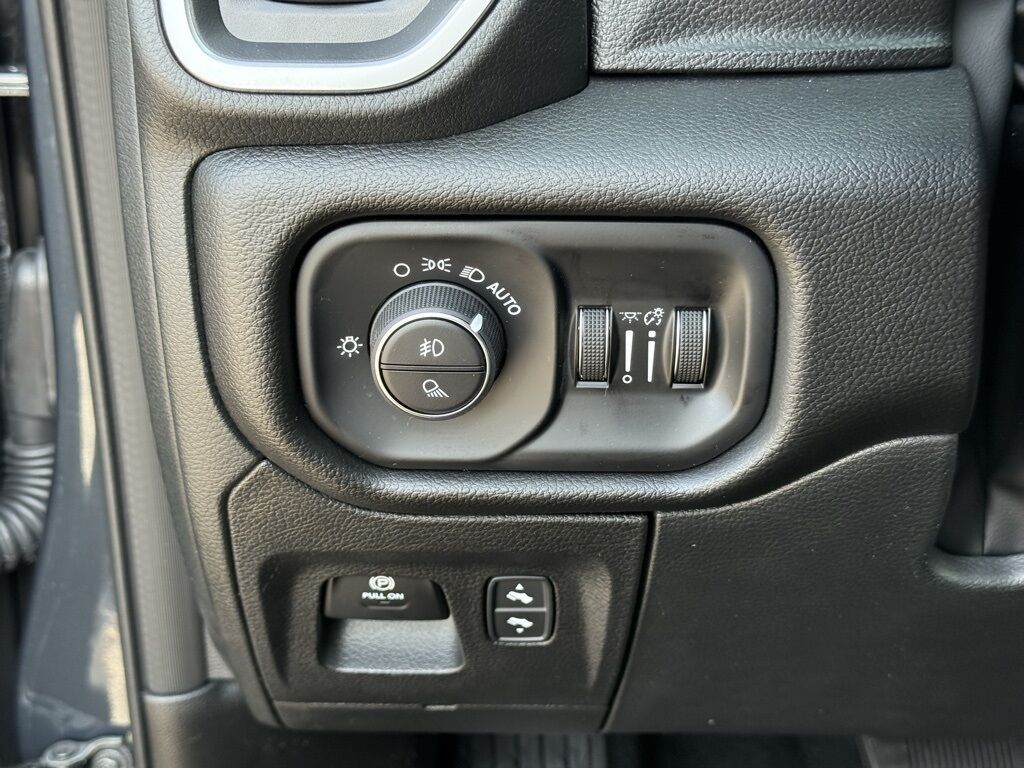 2025 Ram 1500 Big Horn/Lone Star Crestwood KY