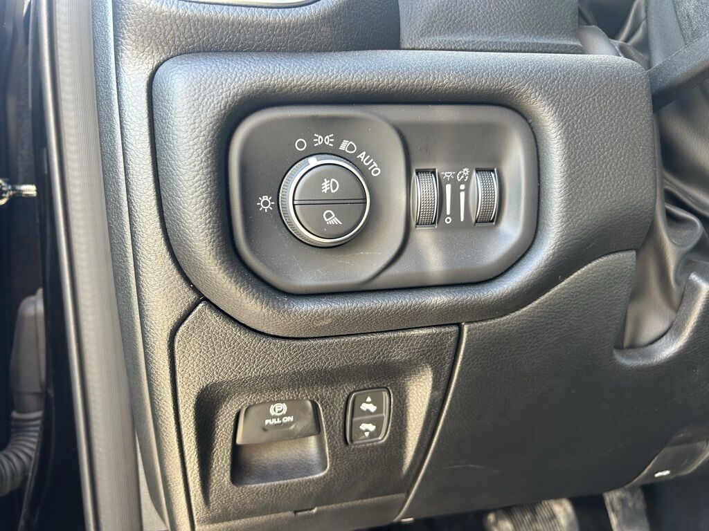 2025 Ram 1500 Big Horn/Lone Star Crestwood KY