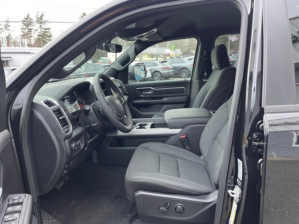 2025 Ram 1500 Big Horn/Lone Star Orange MA