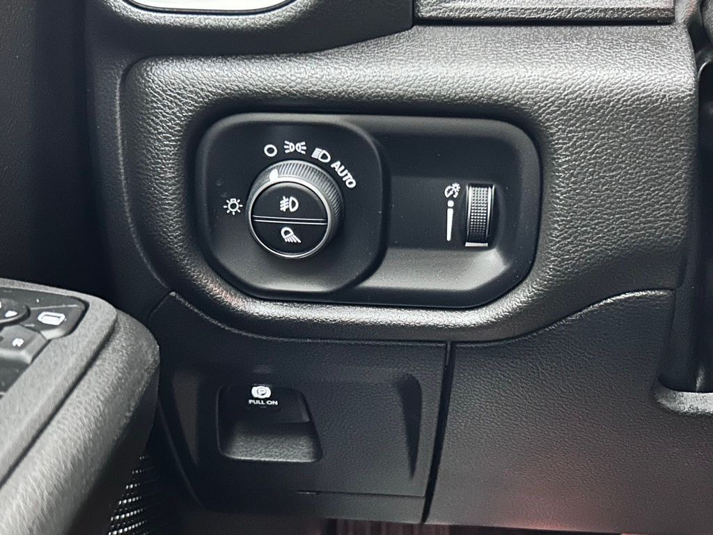 2025 Ram 1500 Big Horn/Lone Star Gresham OR