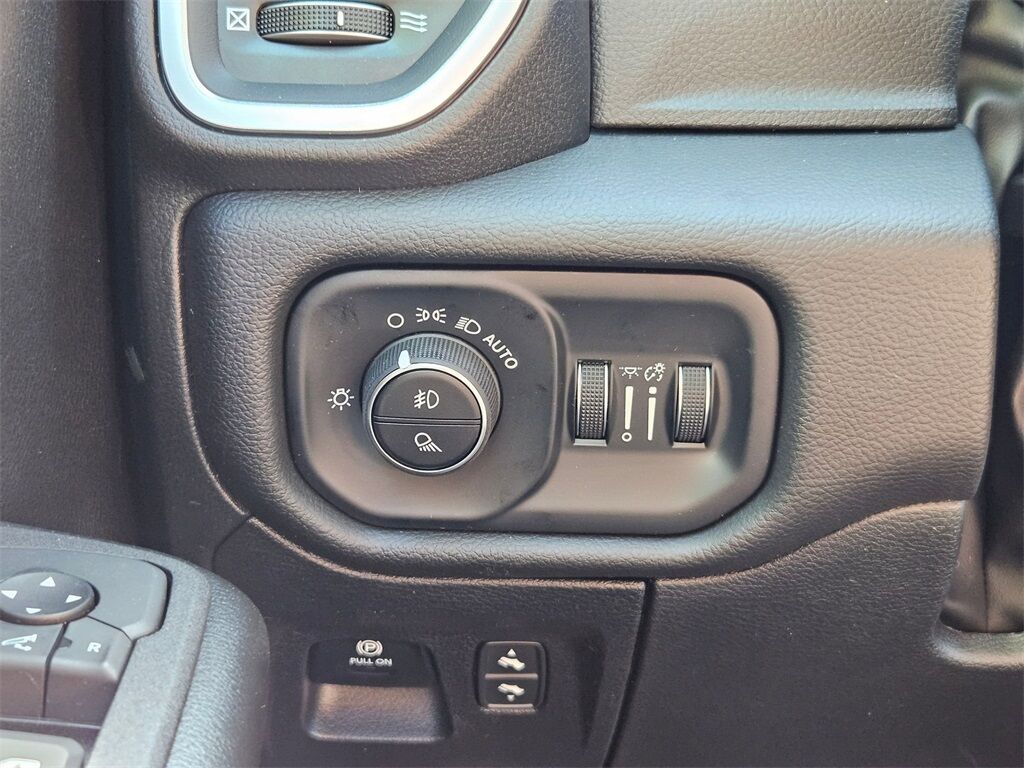 2025 Ram 1500 Big Horn/Lone Star Gresham OR