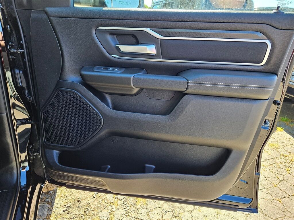 2025 Ram 1500 Big Horn/Lone Star Gresham OR