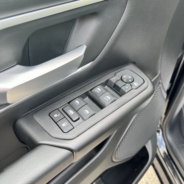 2025 Ram 1500 Big Horn/Lone Star Herrin IL