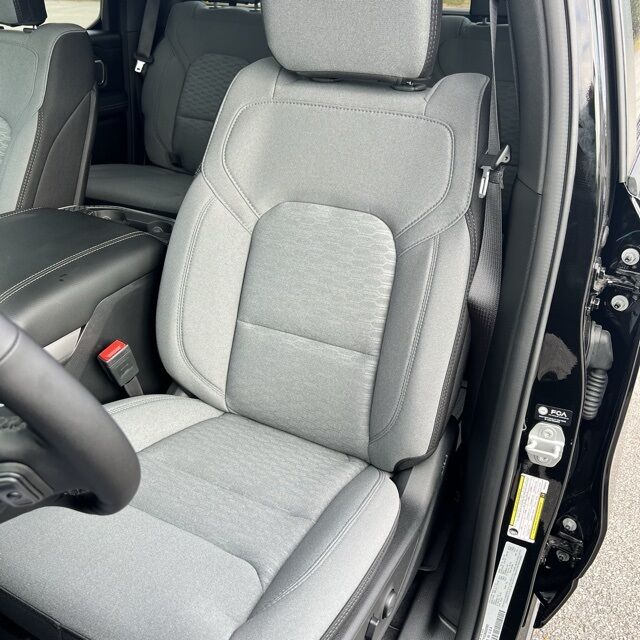 2025 Ram 1500 Big Horn/Lone Star Herrin IL