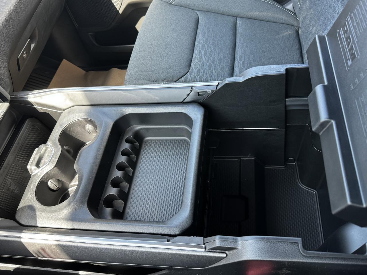 2025 Ram 1500 Big Horn Sport Crew Cab 4x4 | 3L Hurricane | Heated Seats | Alpine | NAV Redwater AB