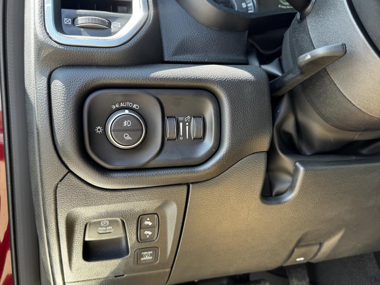 2025 Ram 1500 Big Horn Sport Crew Cab 4x4 | 3L Hurricane | Heated Seats | Alpine | NAV Redwater AB
