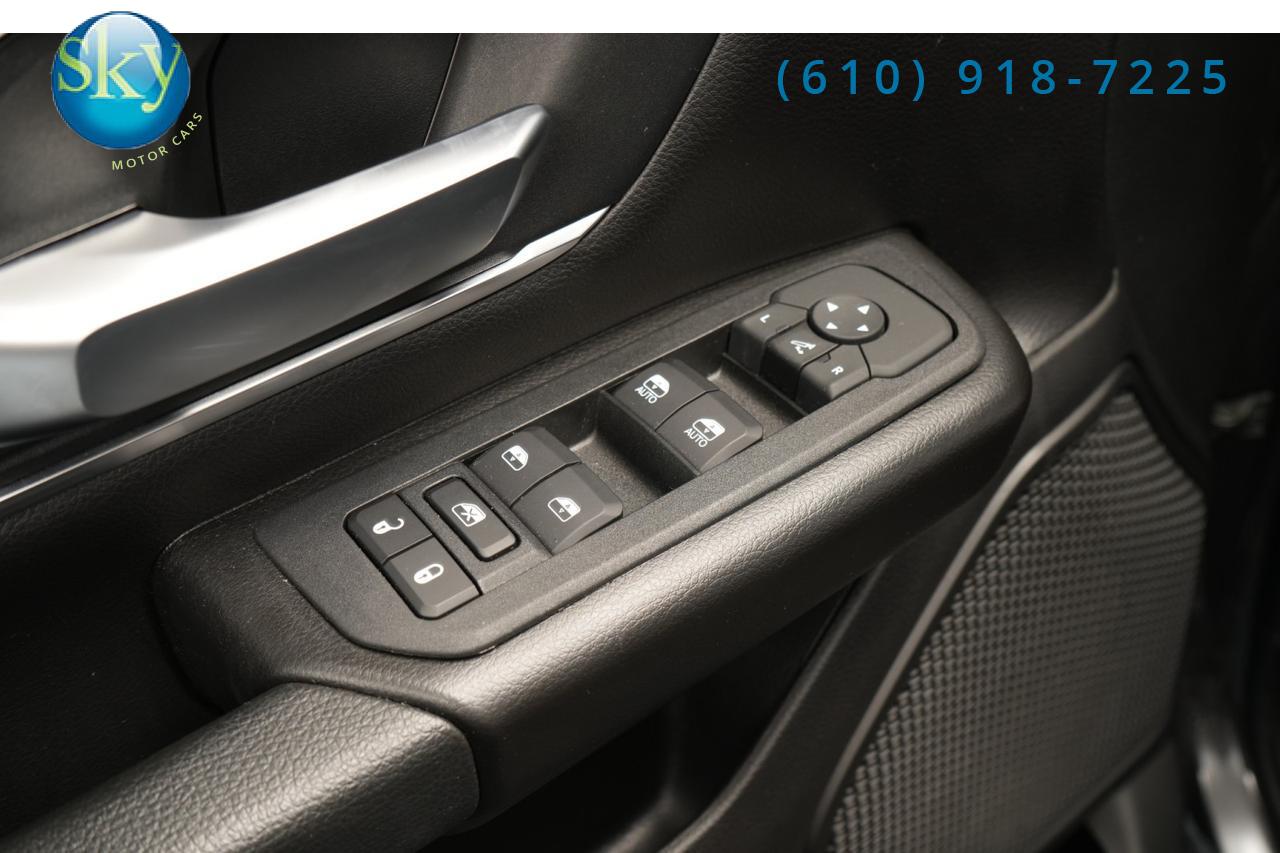 2025 Ram 1500 Crew Cab 4WD Big Horn ROCKY RIDGE West Chester PA