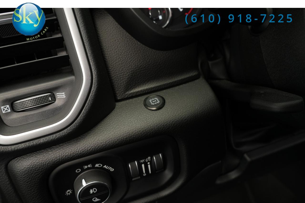 2025 Ram 1500 Crew Cab 4WD Big Horn ROCKY RIDGE West Chester PA
