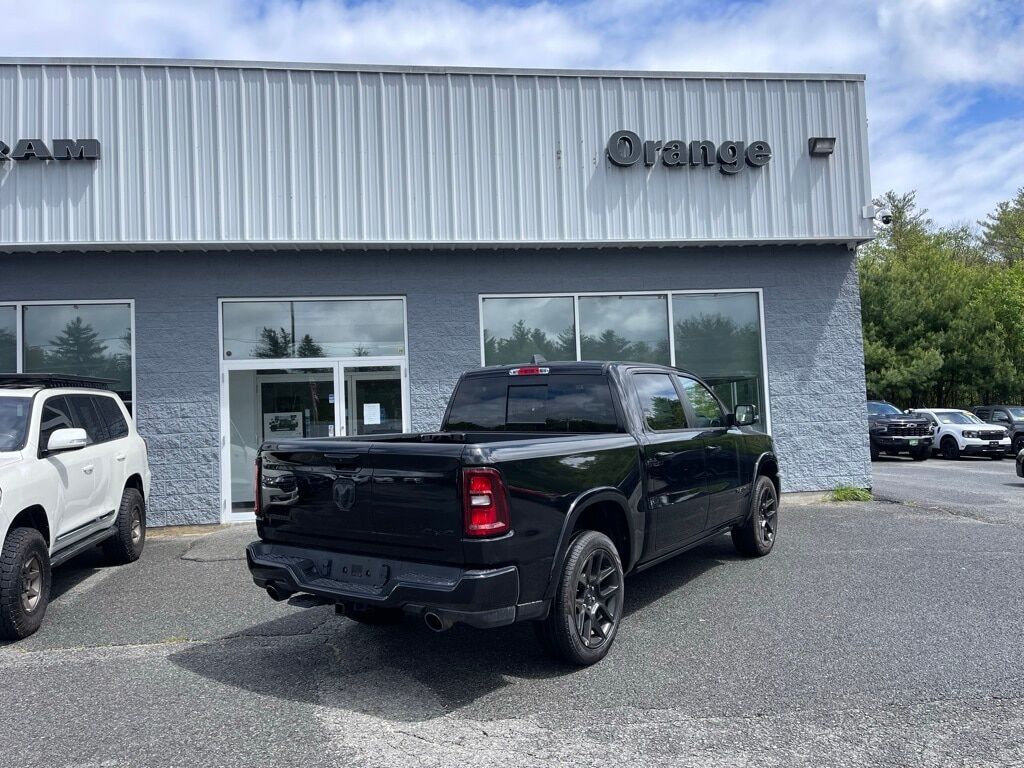 2025 Ram 1500 LARAMIE CREW CAB 4X4 5&#39;7 BOX Orange MA