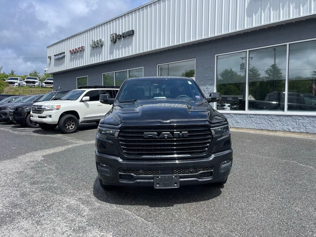 2025 Ram 1500 LARAMIE CREW CAB 4X4 5&#39;7 BOX Orange MA