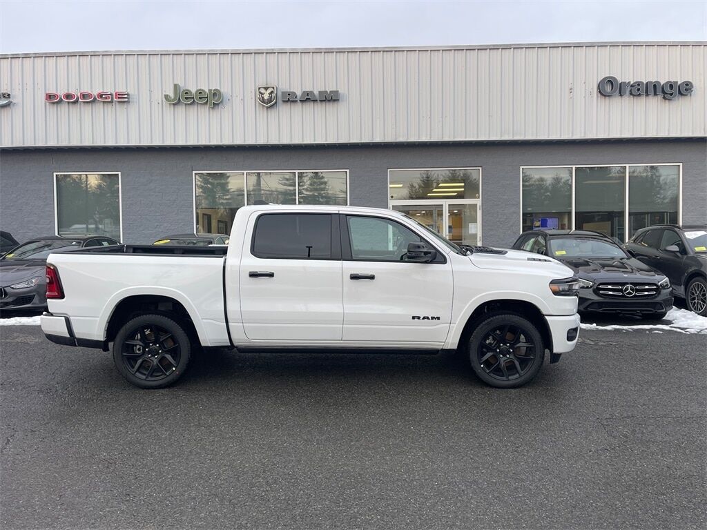 2025 Ram 1500 LARAMIE CREW CAB 4X4 5&#39;7 BOX Orange MA