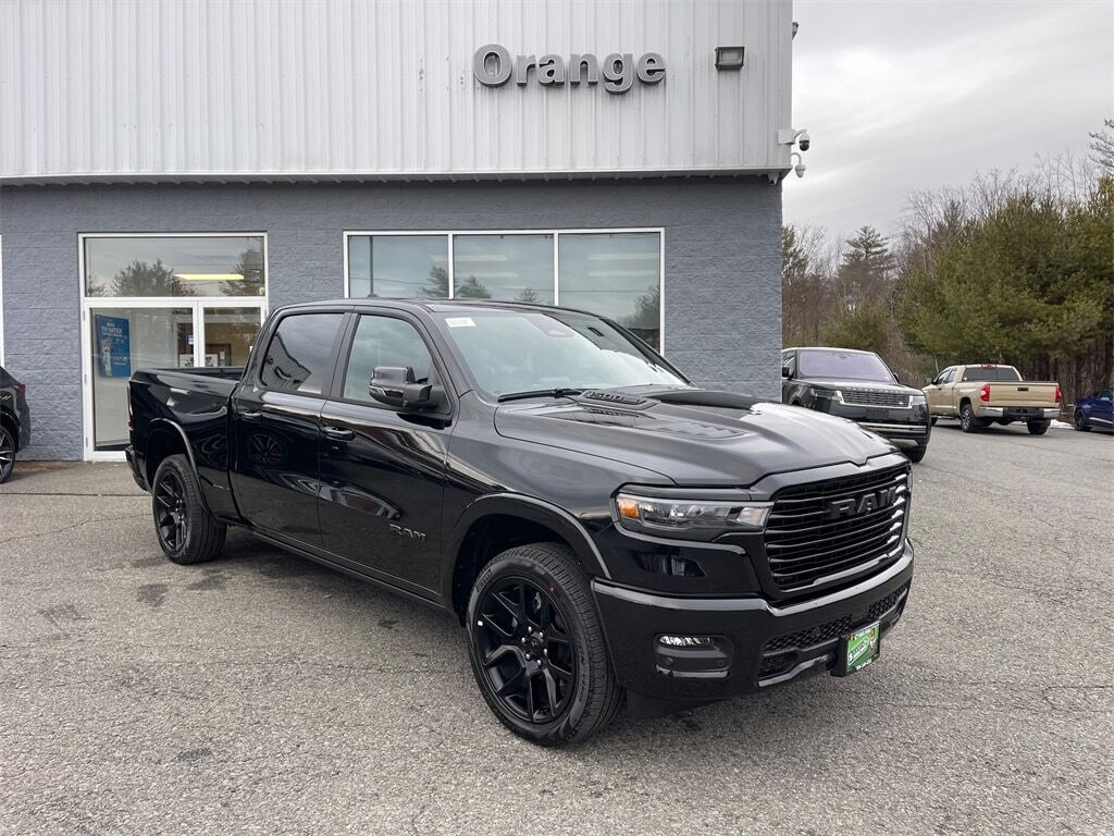 2025 Ram 1500 LARAMIE CREW CAB 4X4 6&#39;4 BOX Orange MA