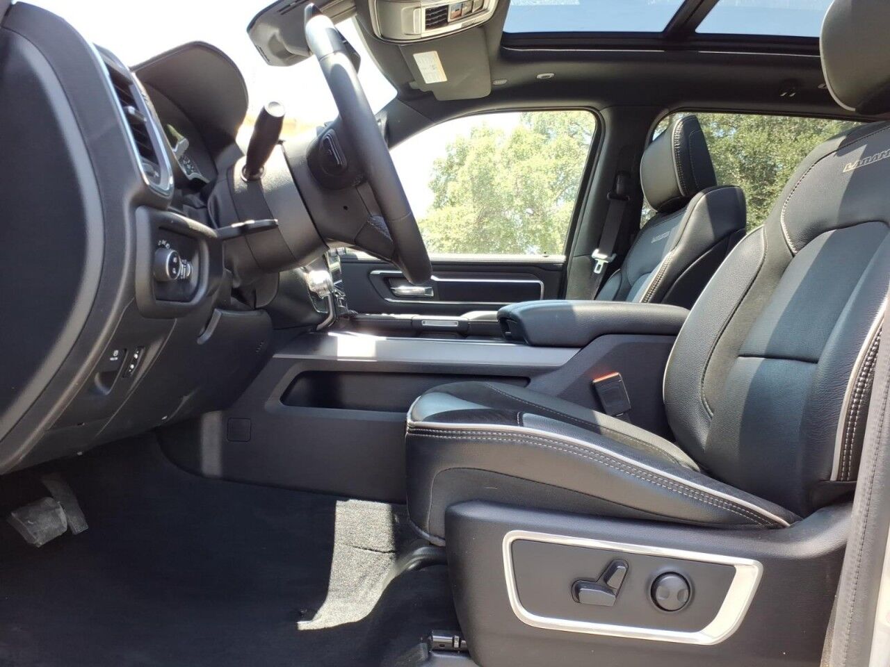 2025 Ram 1500 Laramie Uvalde TX