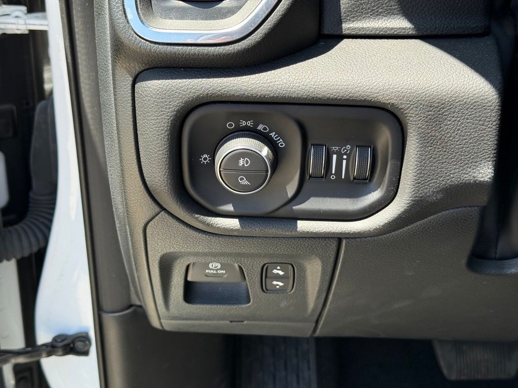 2025 Ram 1500 Laramie Crestwood KY
