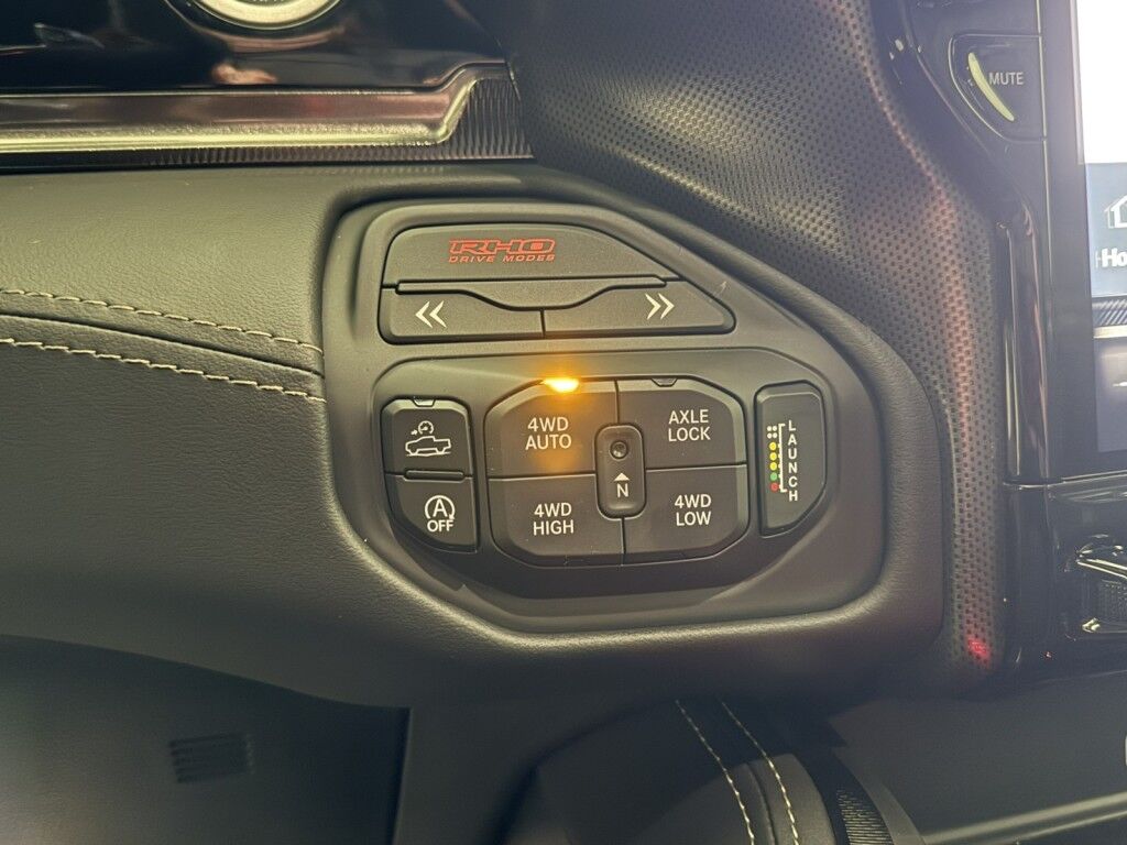 2025 Ram 1500 RHO 4x4 Crew Cab **ONLY 89 Miles** Maumee OH