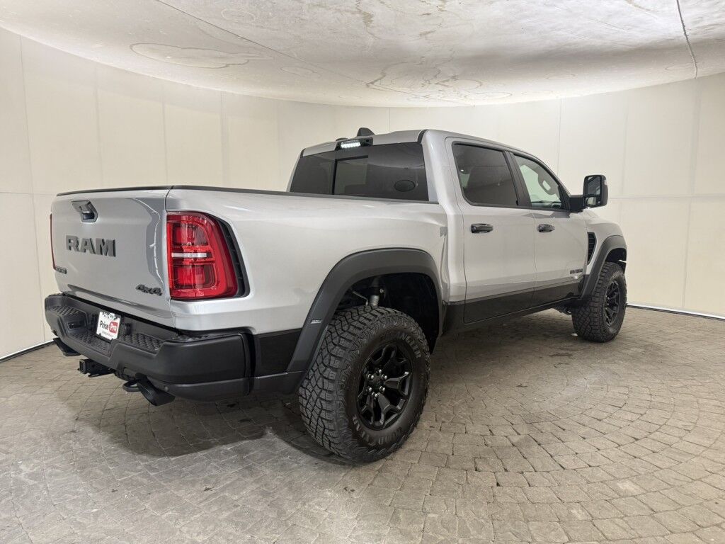 2025 Ram 1500 RHO 4x4 Crew Cab **ONLY 89 Miles** Maumee OH