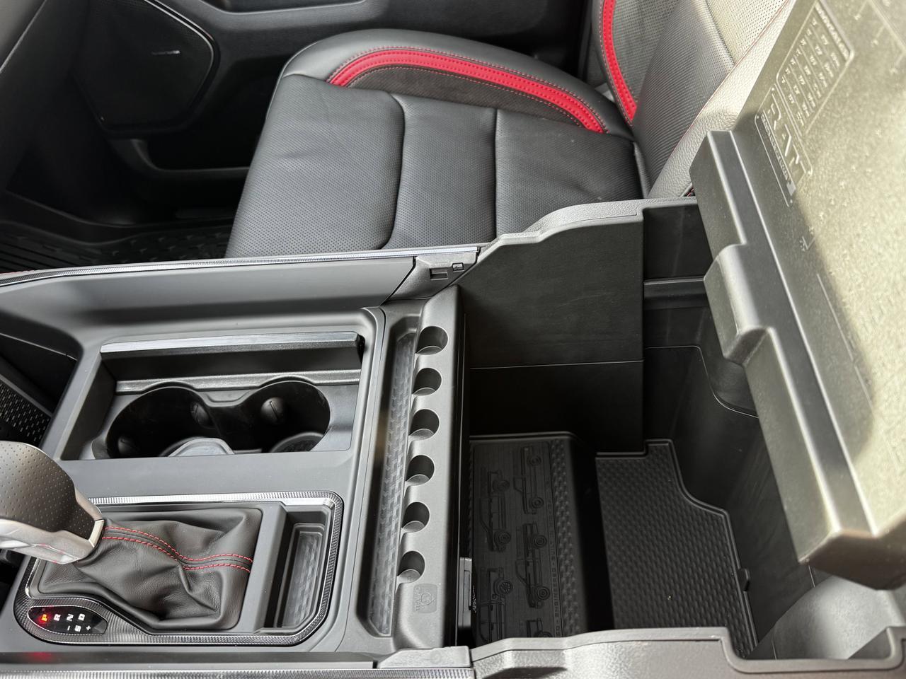 2025 Ram 1500 RHO Crew Cab 4x4 | 3L Hurricane | Premium Leather | Power Tailgate | Pano Sunroof Redwater AB