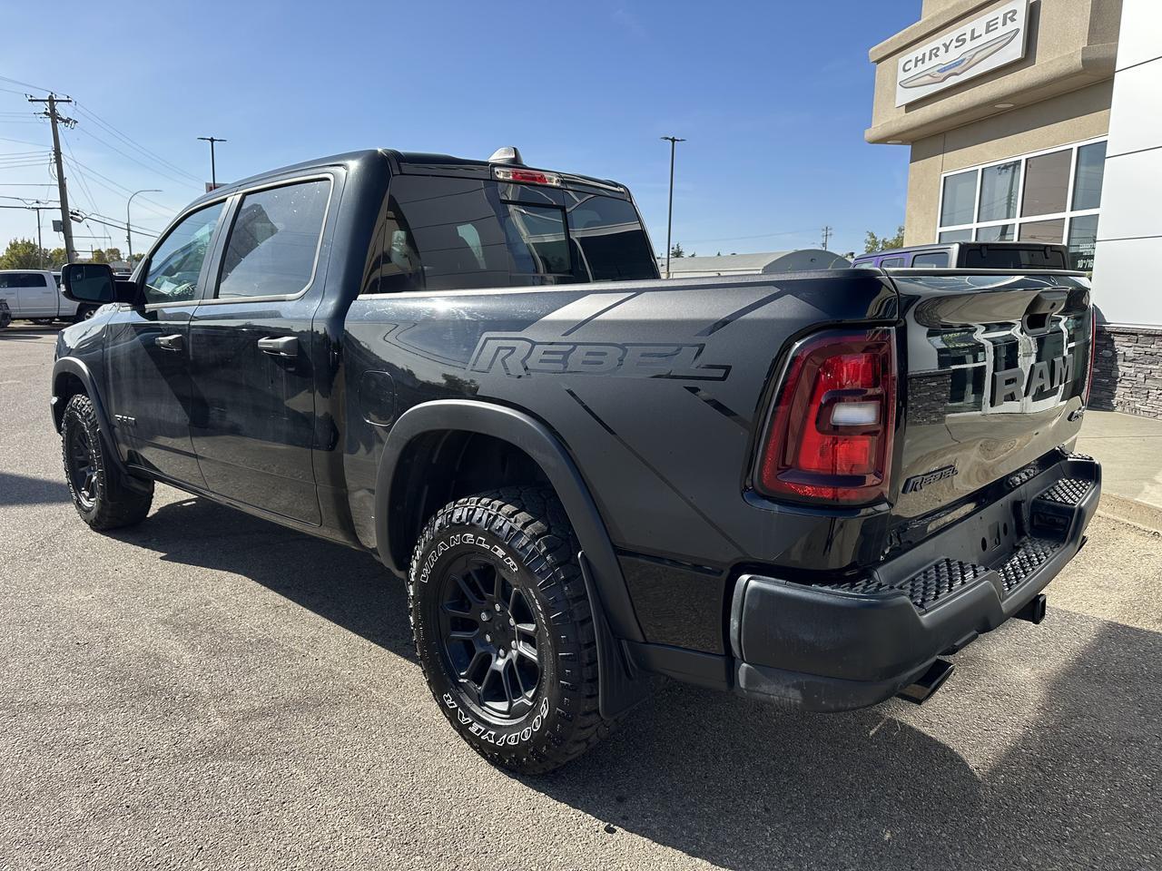 2025 Ram 1500 Rebel Crew Cab 4x4 | Low KMs | 3L Hurricane | Black w Red Inserts | 12IN Display | NAV Redwater AB